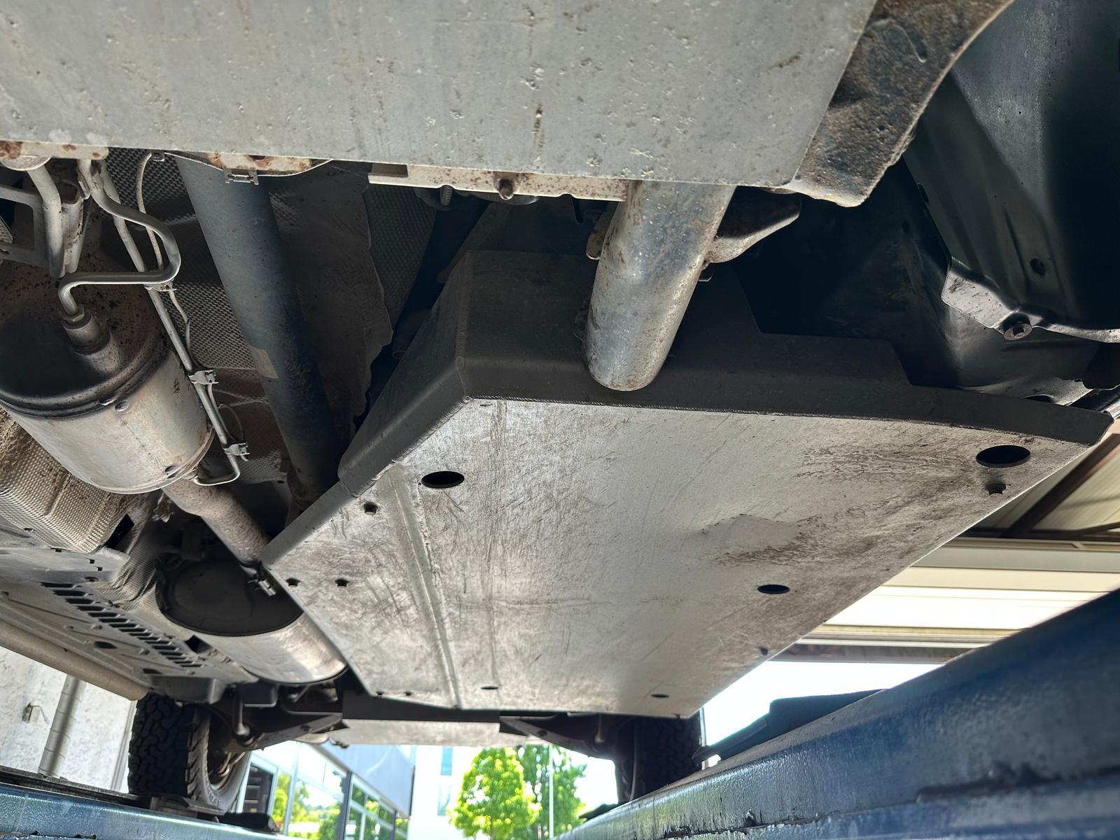 Volkswagen T5 WIDDER 4MOTION ROCKTON SEIKEL BUNDESWEHR OFFR