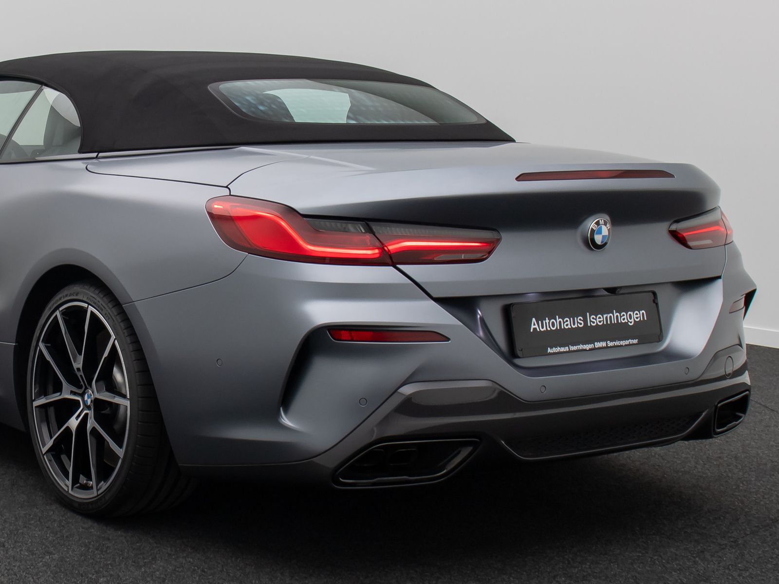 Fahrzeugabbildung BMW M850i xD Cabrio 360°B&W Laser Individual 20"Voll