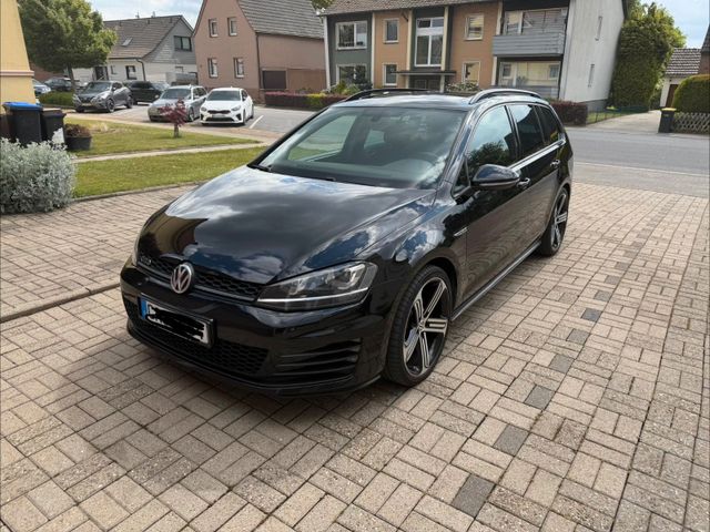 VW Golf 7 VII GTD DSG /Scheckheft/ 8 Fach/ Gepflegt