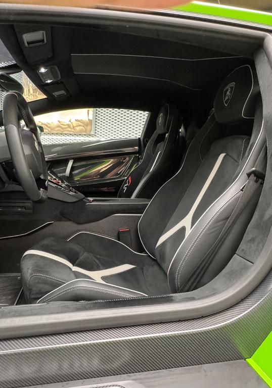 Lamborghini Aventador