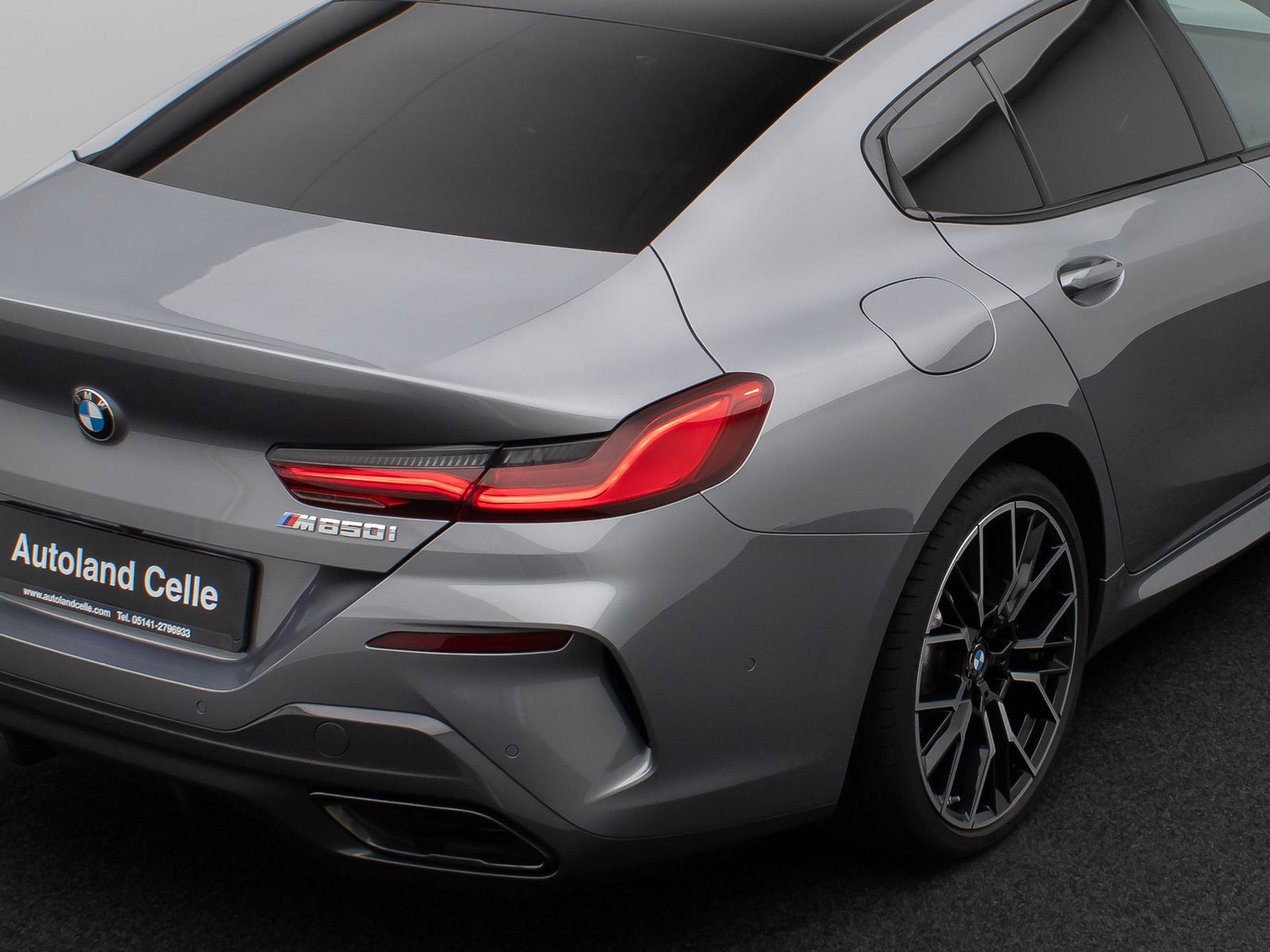 Fahrzeugabbildung BMW M850i xD Gran Coupé Panorama 360°HUD H/K SoftCL