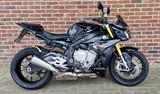 BMW S1000R
