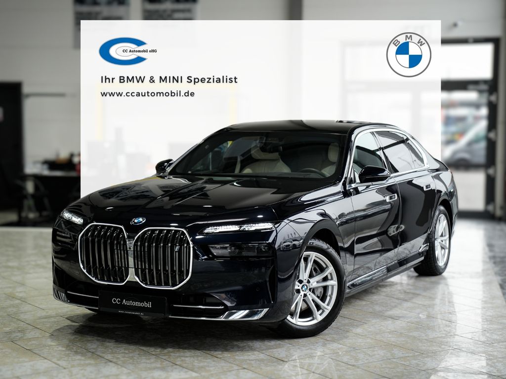 BMW i7