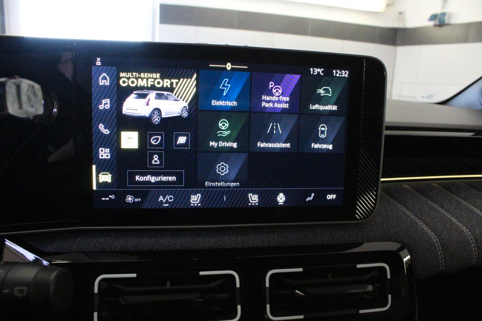 Fahrzeugabbildung Renault R 5 150 Comfort Range Techno  *Vollausstattung*