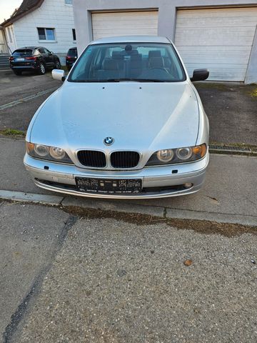 BMW 520