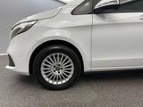 Mercedes-Benz V 220 4MATIC lang Edition*AIRMATIC*LEDER*2 SCHIE - : Van, 7sitzer