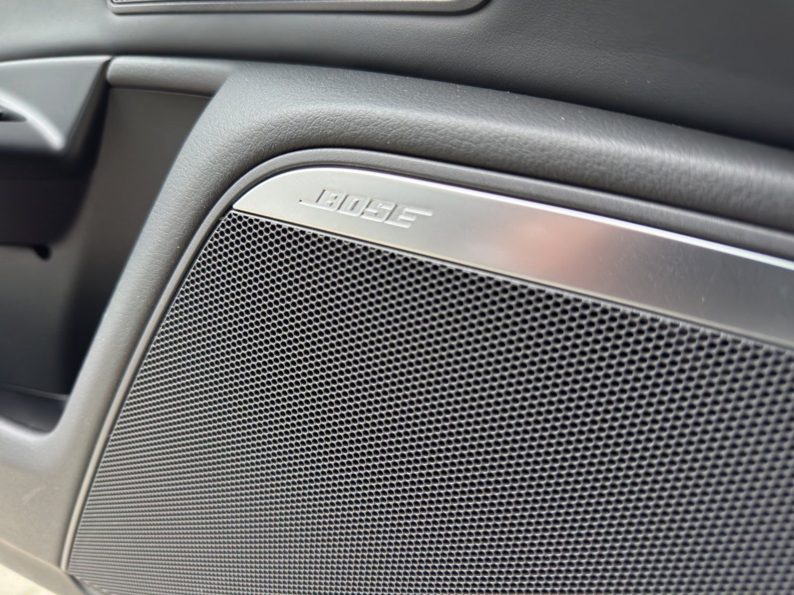 Fahrzeugabbildung Audi RS 6 Avant/CARBON/PANO-DACH/HUD/BOSE/KAMERA/21"/