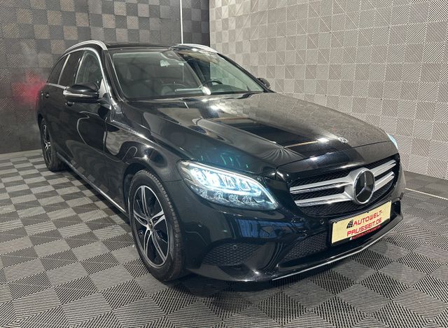MERCEDES-BENZ C 300 T*AVANTGARDE*LED-PANO-ACC-AHK-SHZ-SPUR-PDC
