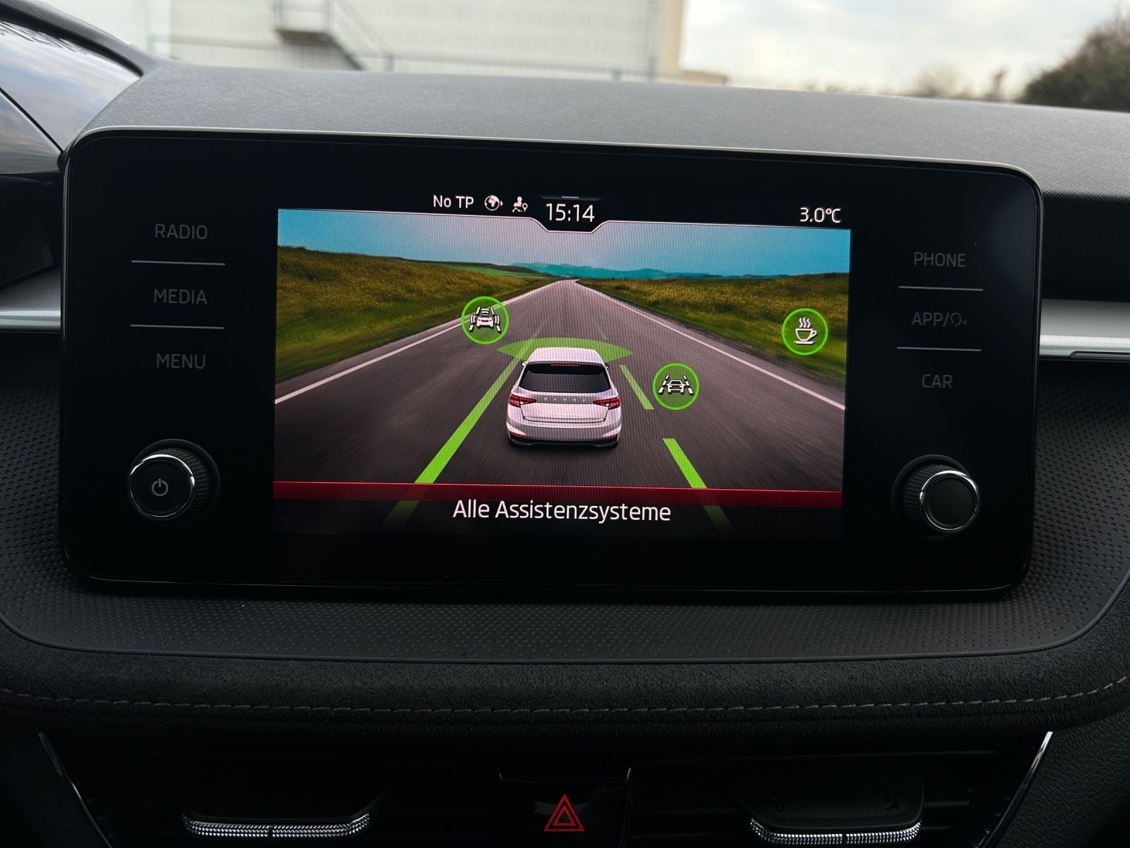 Fahrzeugabbildung SKODA Fabia Style TSI DSG LED SH RFK AID Ambiente Clim