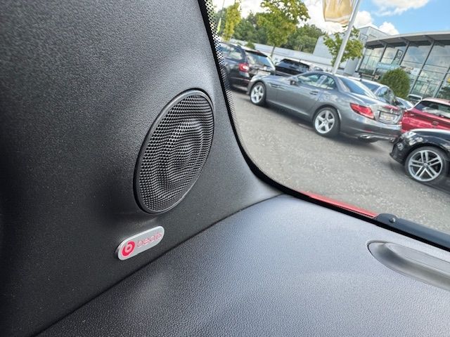 Fahrzeugabbildung Abarth 595C  Esseesse Estetico BEATS AKRAPOVIC