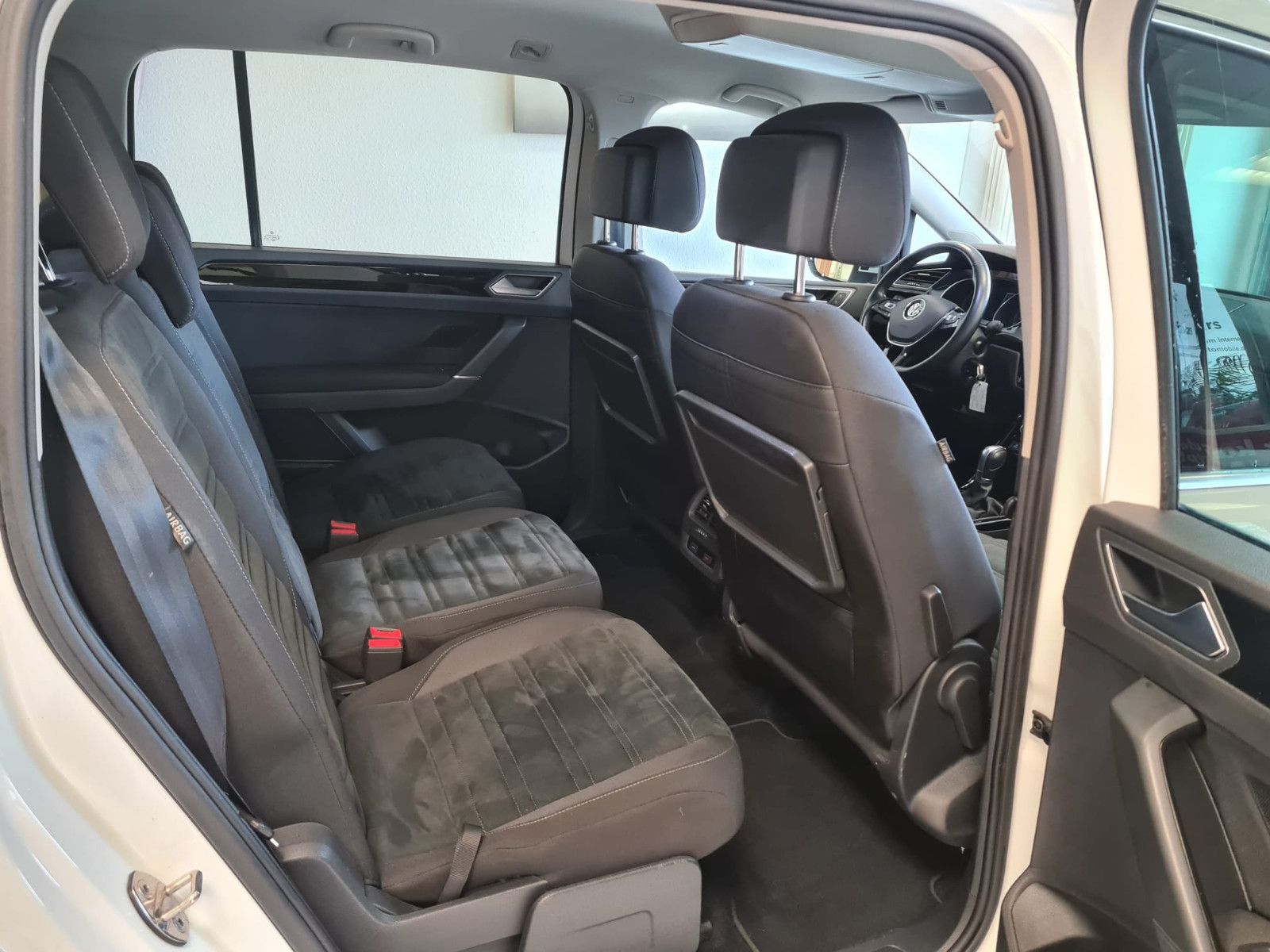 Fahrzeugabbildung Volkswagen Touran Highline BMT/Start-Stopp / LED / NAVI /