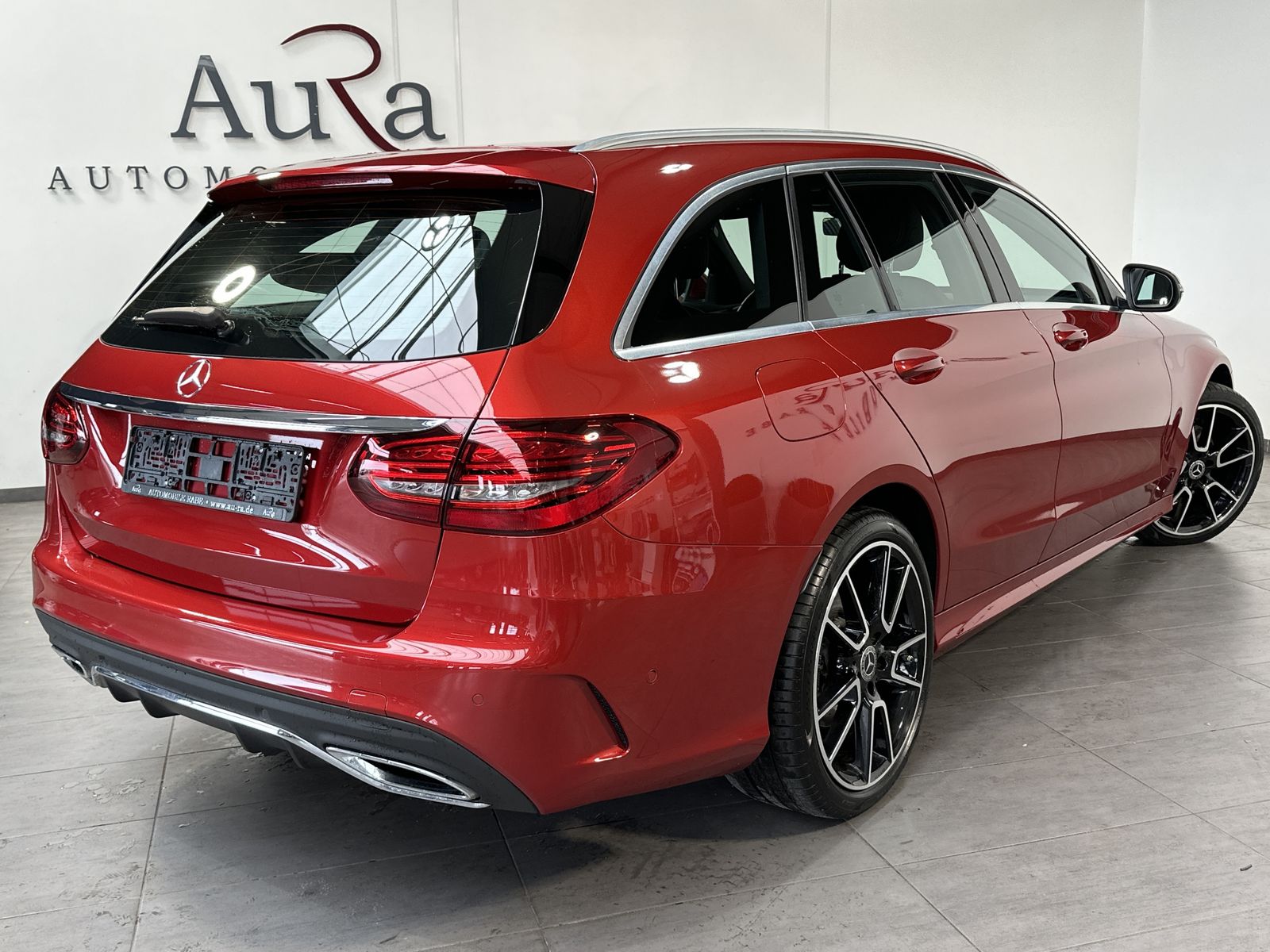 Fahrzeugabbildung Mercedes-Benz C 220d T 4Matic AMG-Line NAV+LED+DISTRONIC+19ZO