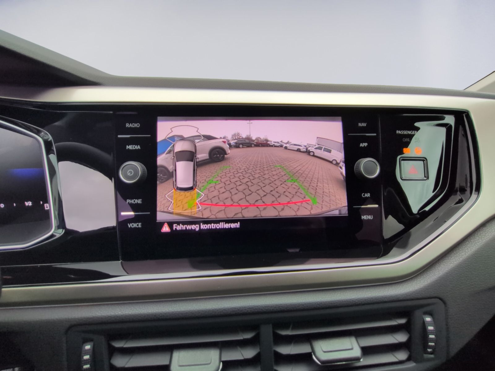 Polo 1.0 TSI DSG Move KAMERA+NAVI+SHZ