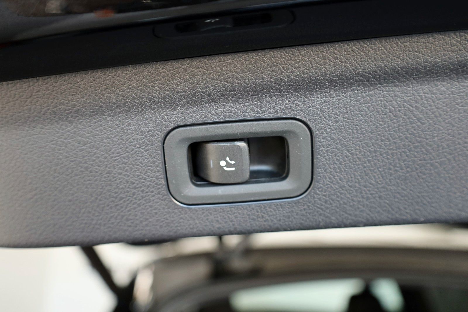 Fahrzeugabbildung Mercedes-Benz GLE 350e 4M,Leder,Navi,LED,SH,360Kamera,ACC,AHK