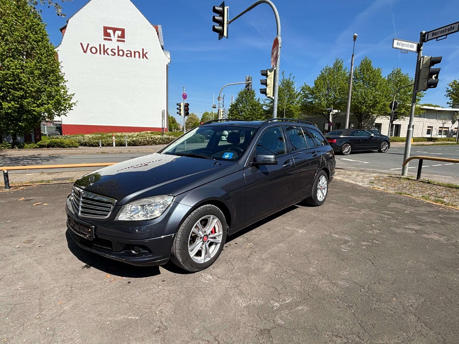 Mercedes-Benz C 220 *TEMPOMAT*KLIMATRONIC*AHK*
