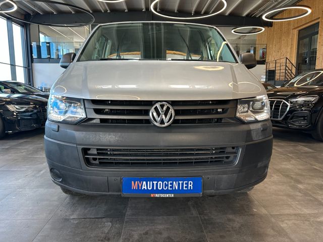 Volkswagen T5 *CAMPER*KÜCHE*BETT(aufklappbar)*ESSTISCH*AHK*