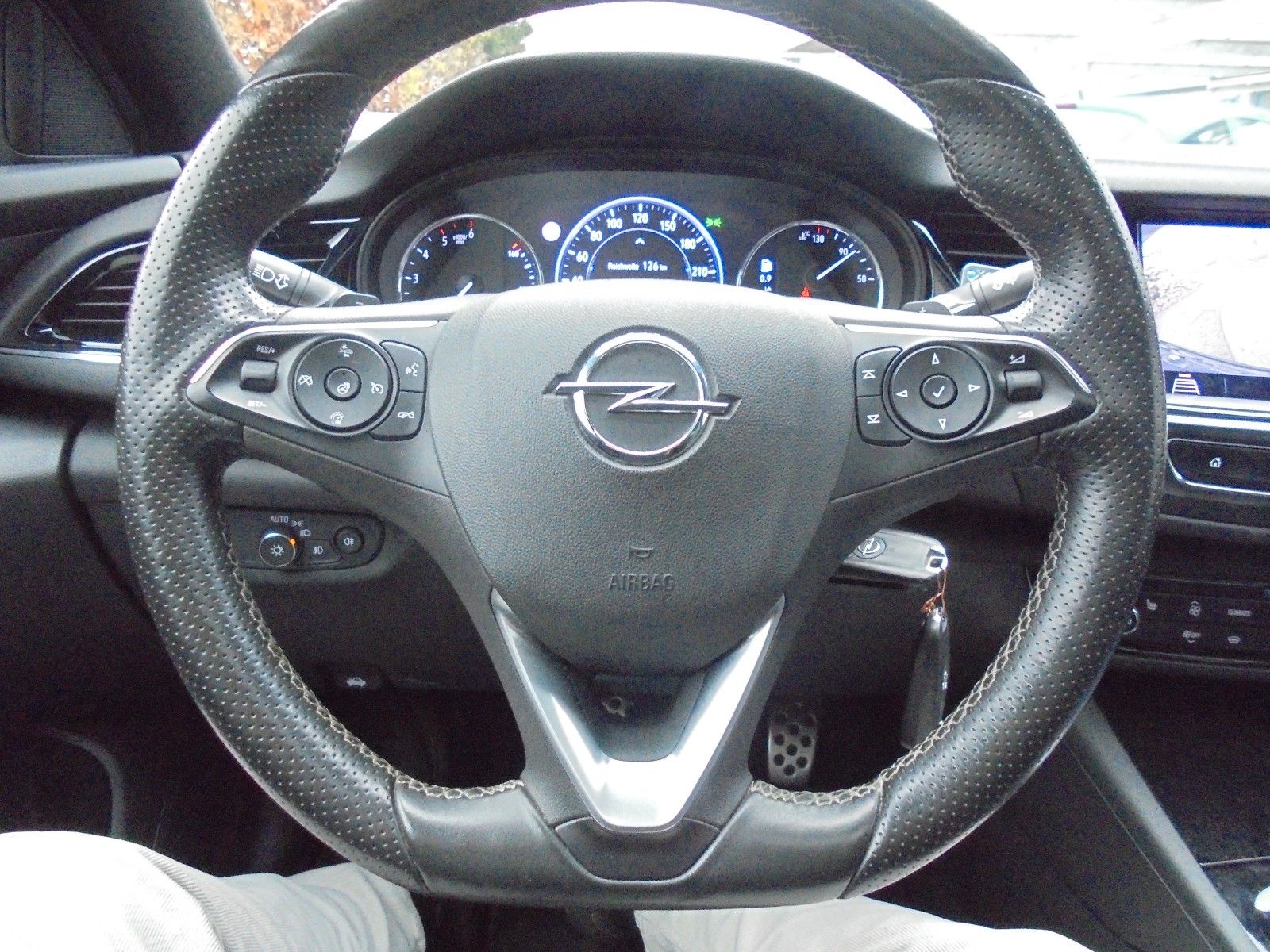 Fahrzeugabbildung Opel Insignia B Grand Sport Innovation Automatik/Navi