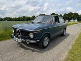 BMW 2002 2000 Touring Oldtimer - BMW 2002 mit Benzin-Antrieb
