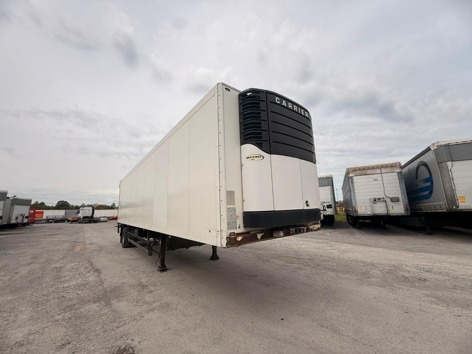 Schmitz Cargobull SKO 10 Carrier LBW BÄR 2000 TOP