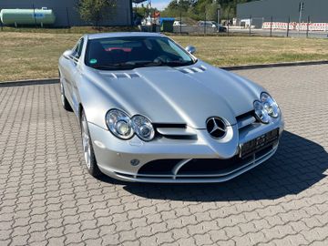 Fahrzeugabbildung Mercedes-Benz SLR McLaren / dt. Fahrzeug *STOCK*