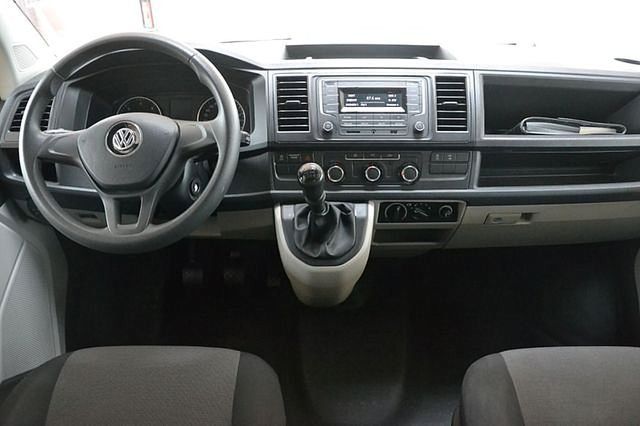 Fahrzeugabbildung Volkswagen T6 Lieblingsbus 2.0 TDI 4M Diff. AHK LED Klima