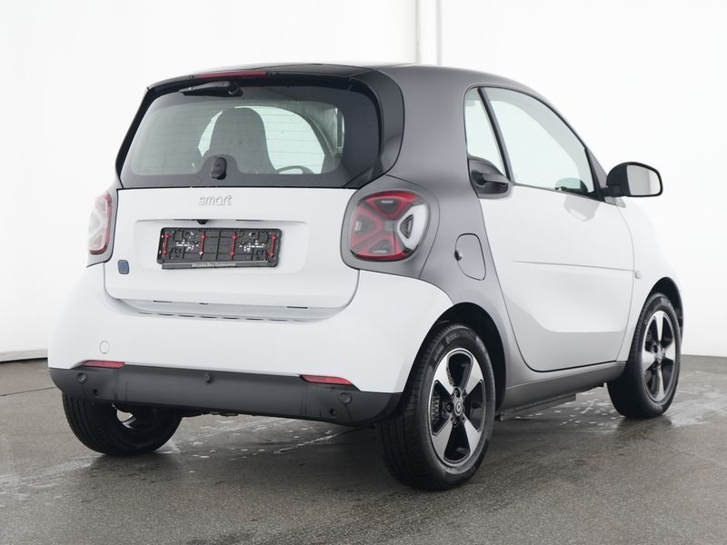 Fahrzeugabbildung Smart Smart Fortwo EQ Passion EXCLUSIVE+22-KWBORDLADE