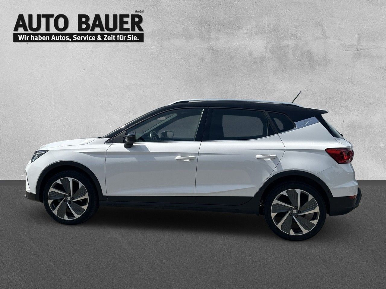 Fahrzeugabbildung SEAT Arona FR 1.0 TSI 110 PS 6-Gang-Kamera*1Hnd* - mit KI generiert/bearbeitet