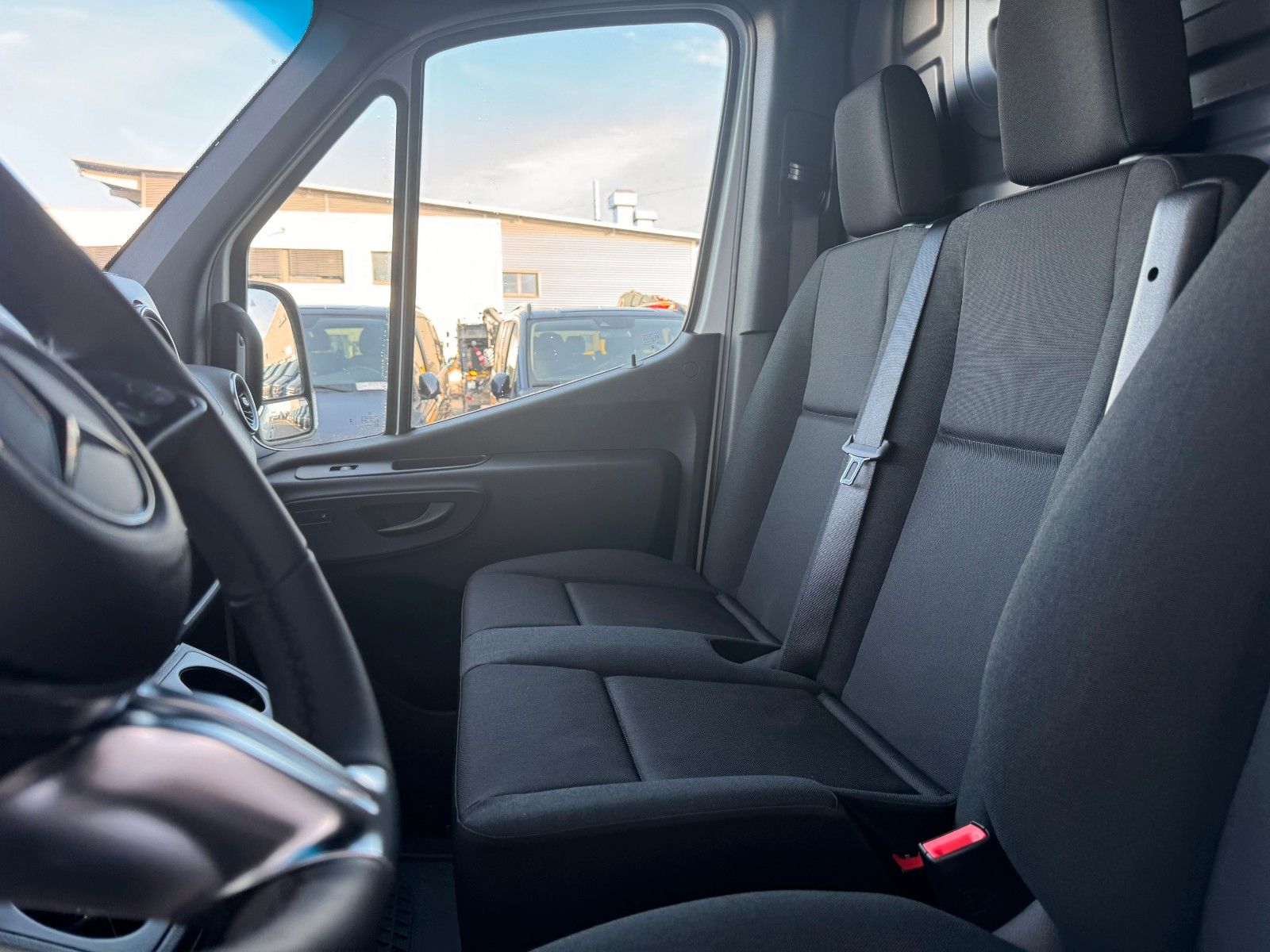 Fahrzeugabbildung Mercedes-Benz Sprinter 319 CDI 4325 Klima Kamera AHK