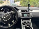 Land Rover Range Rover Evoque 2.2 TD4 Pure Pure - Land Rover Range Rover Evoque mit Diesel-Antrieb: Geländewagen, Td4 Pure