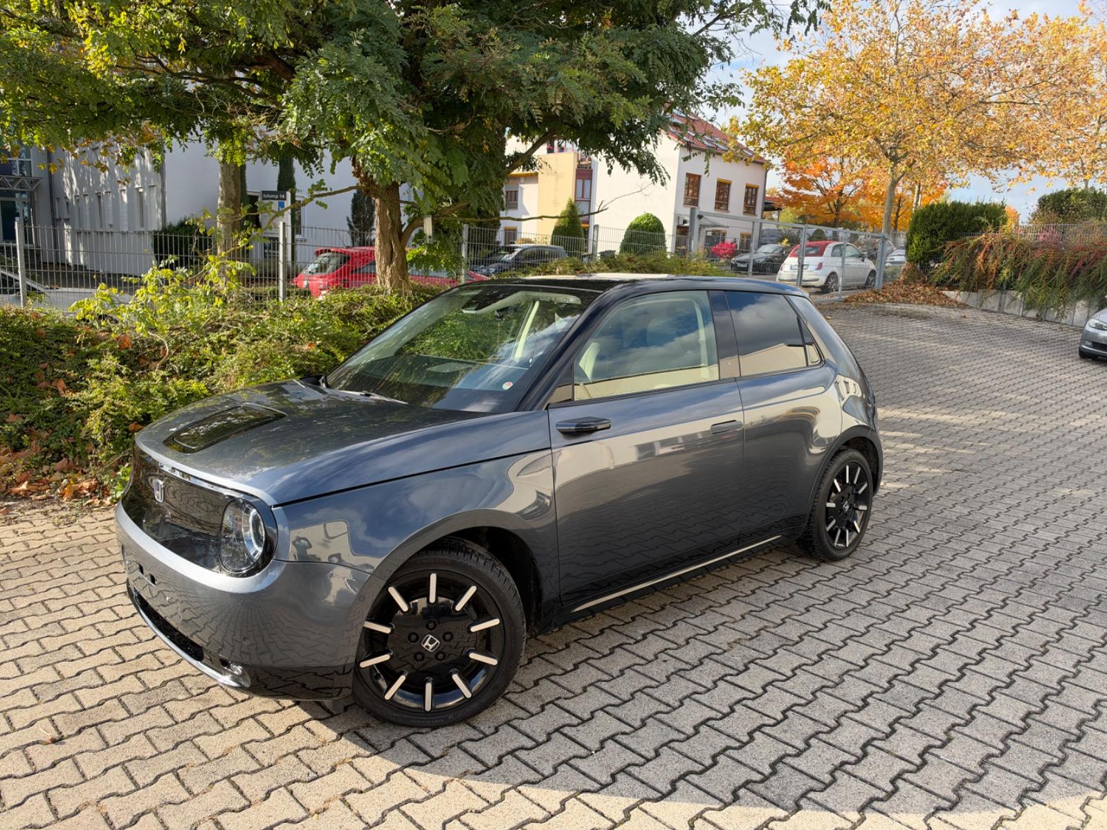 Honda e