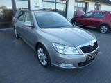 Skoda Octavia Combi Elegance - Skoda Octavia aus 2011: Kombi