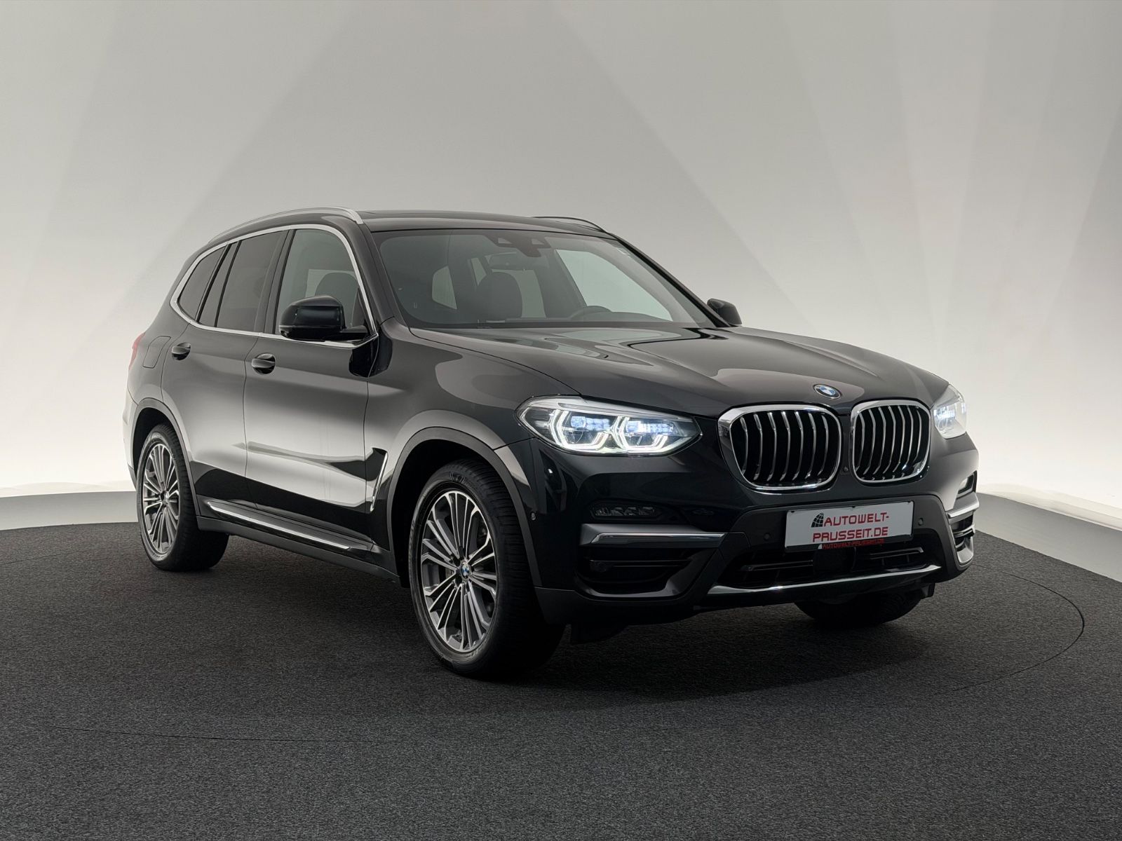 Gebrauchtwagen BMW X3 X3 30d xDr.*LUXURY LINE*LED-PANO-360°-HARMAN-ACC in Horb am Neckar
