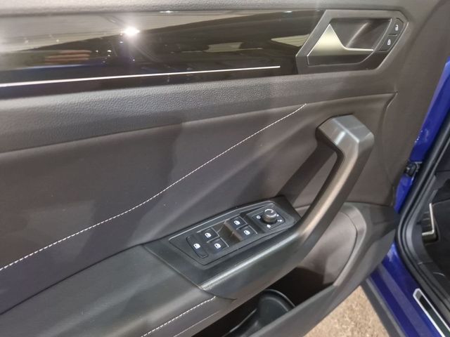 T-Roc 1.5 TSI DSG R-LINE NAV+PANO+AHK+KAMERA+ACC