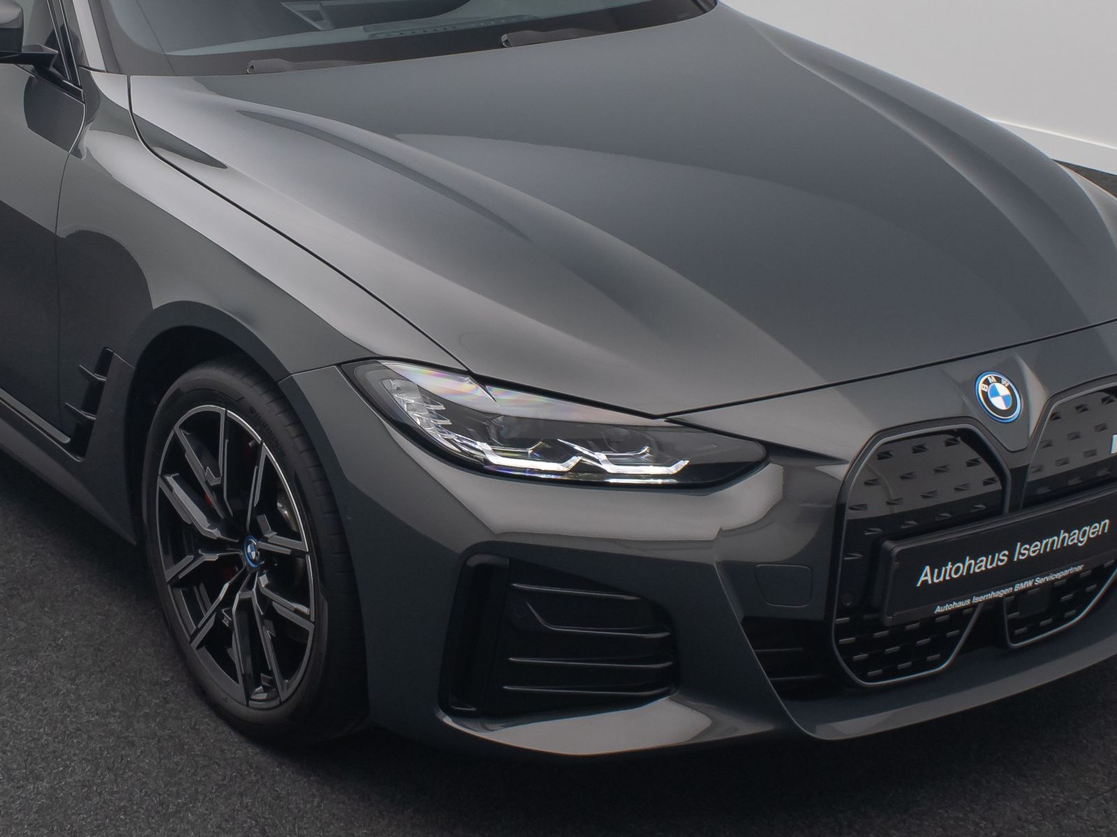 Fahrzeugabbildung BMW i4 eD35 M Sport GC Kamera DAB Widscreen 19Zoll