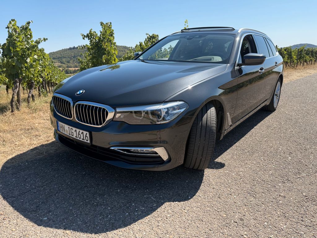 Image of BMW 530