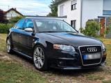 Audi RS4 B7 Limo Bedi neu - Audi RS4 mit Benzin-Antrieb: mit Navigationssystem, Limousine