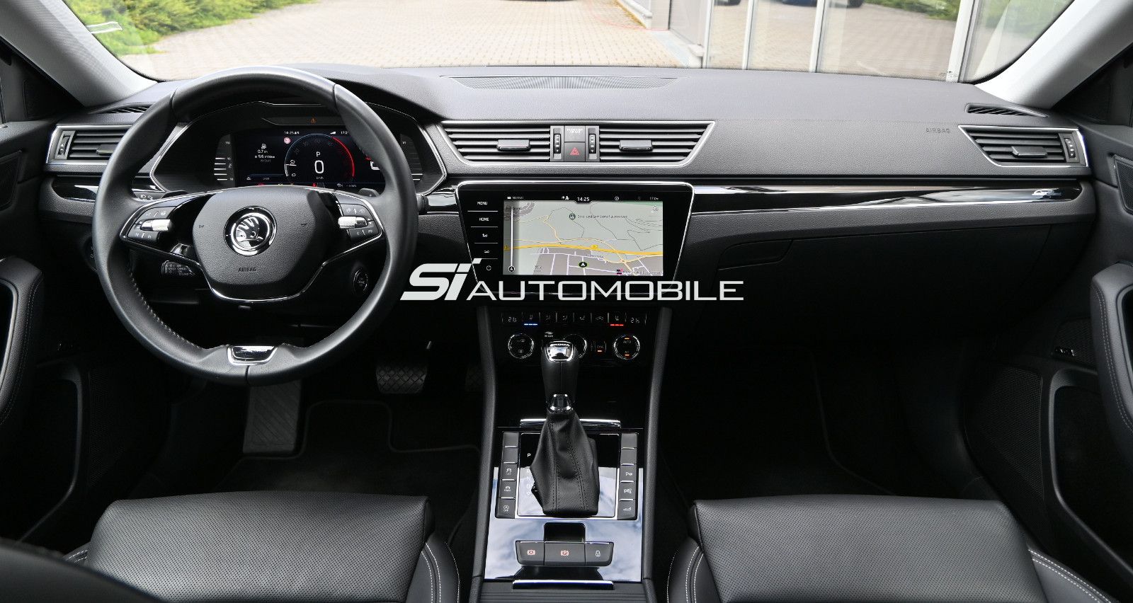 Fahrzeugabbildung SKODA Superb 2.0 TDI DSG L&K COMBI °ACC°AHK°STANDHEIZ°