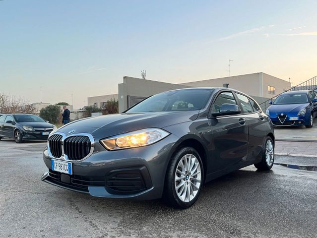 BMW Bmw 120d xDrive 5p. Business Advantage Automatic