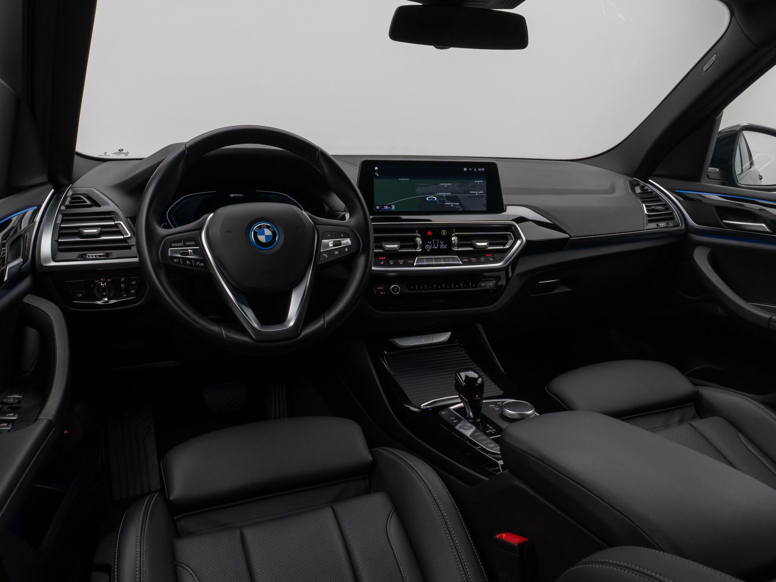 Fahrzeugabbildung BMW X3 xD30e Laser Kamera HUD DAB AHK Komfort 19Zoll