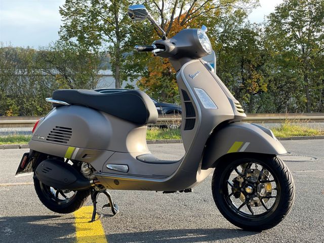 Vespa GTS SuperTech 300 *MY2024* Aktionspreis