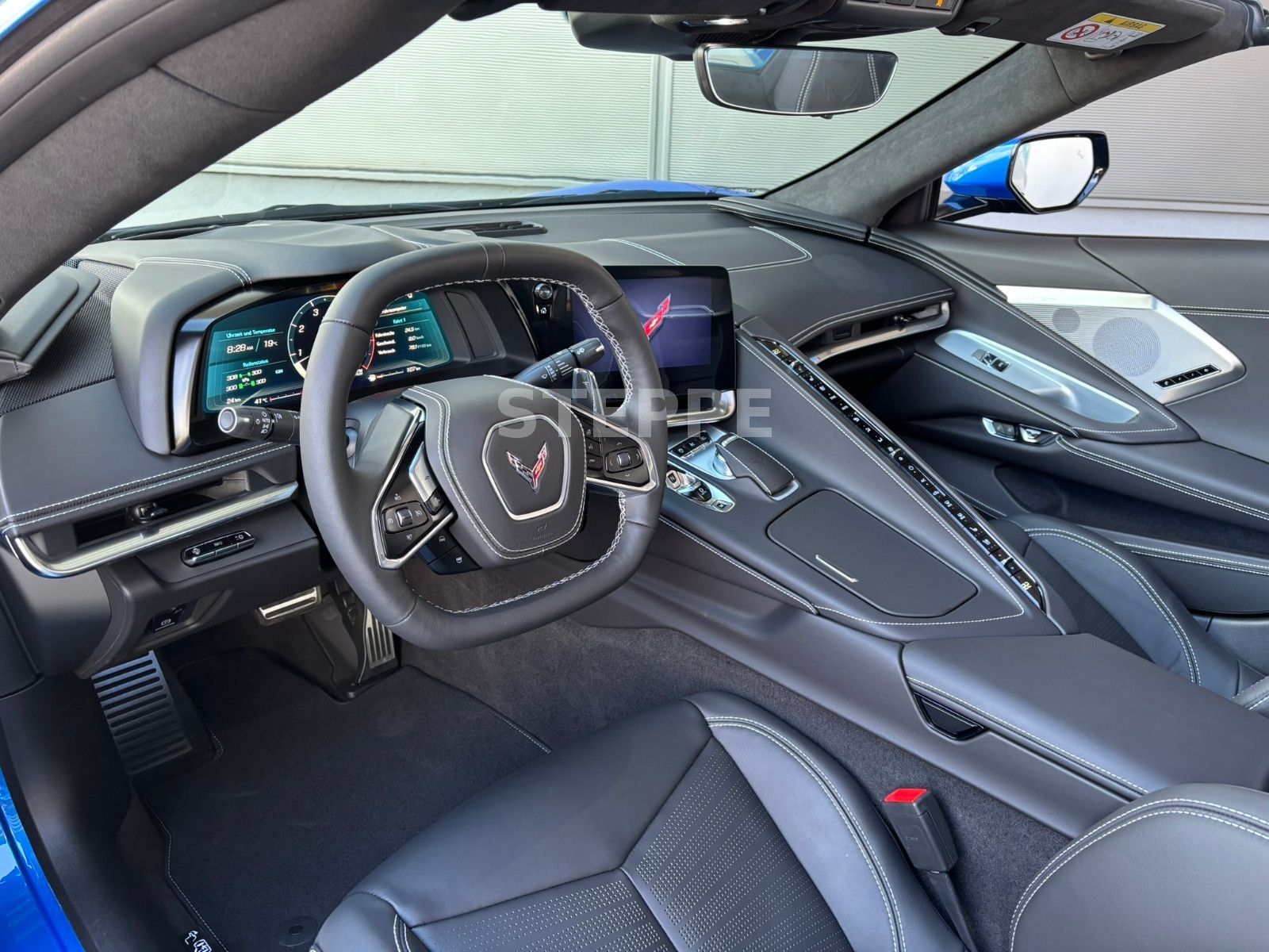 Corvette C8 Stingray Convertible 3LT Europamodell STEPPE