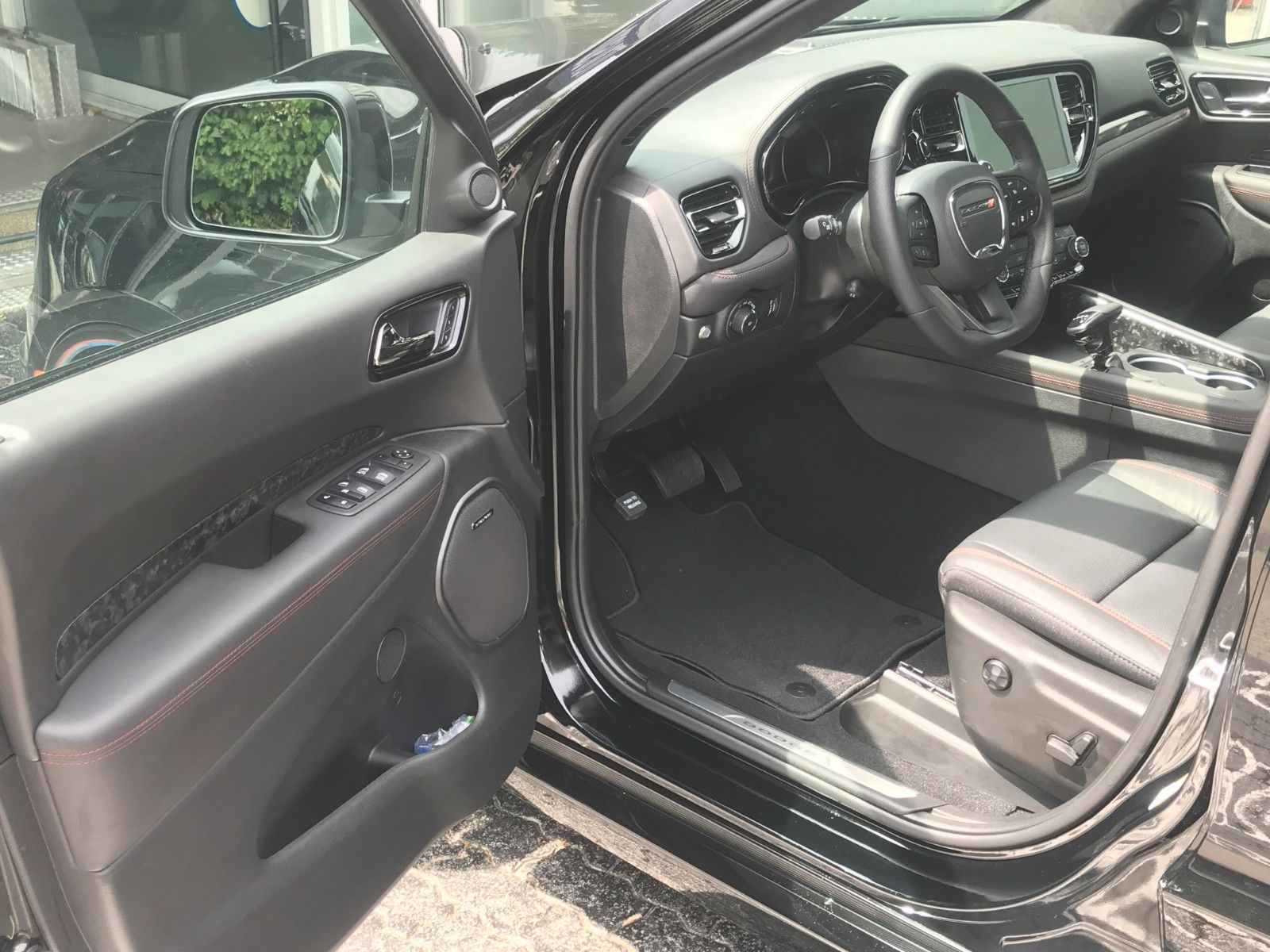 Fahrzeugabbildung Dodge Durango R/T  *7-SITZER*LPG*AHK*Pano