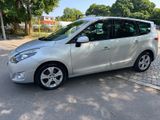 Renault Grand Scenic - Renault Grand Scenic aus 2011