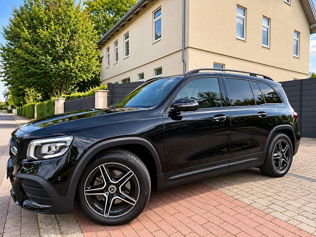 Image of Mercedes-Benz GLB 200