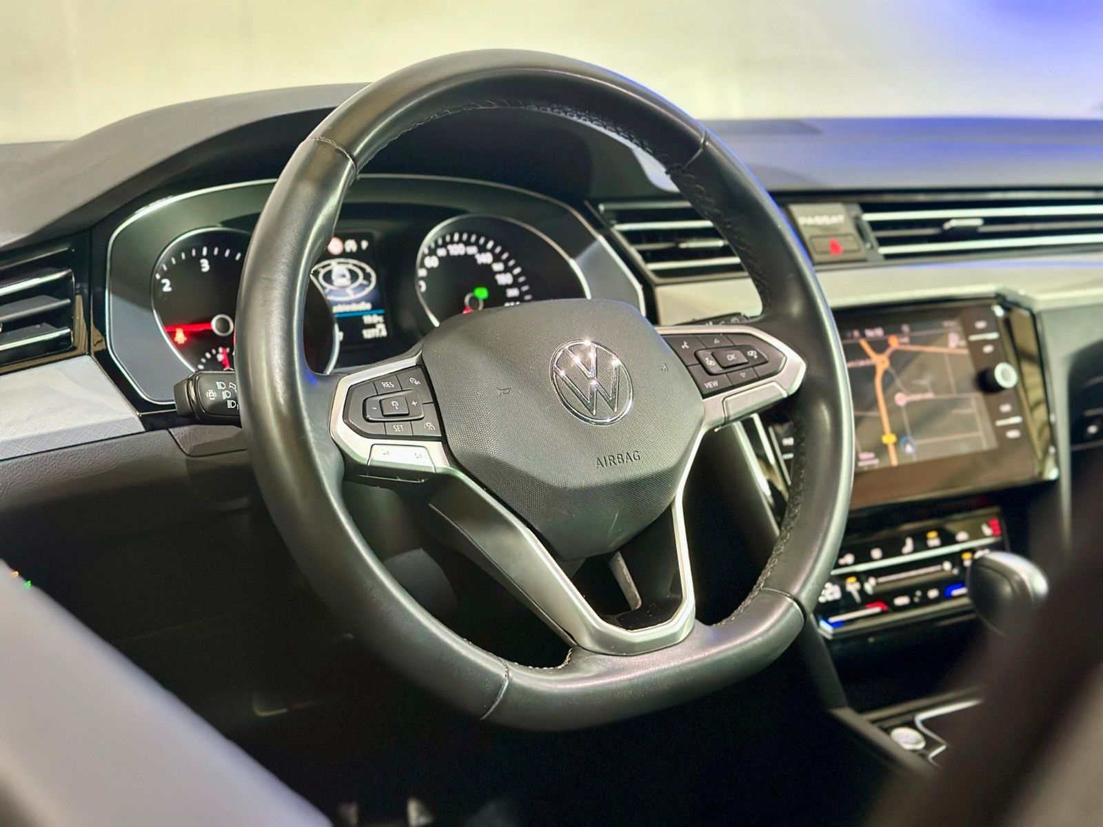 Fahrzeugabbildung Volkswagen Passat Variant Business