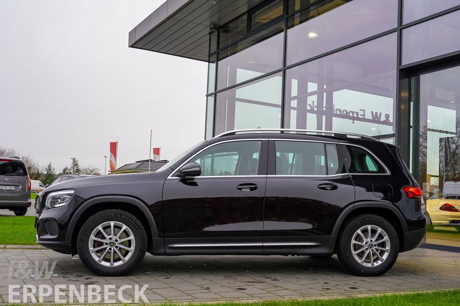 Fahrzeugabbildung Mercedes-Benz GLB 200 d Progressive Multibeam Kam EasyP Totwkl