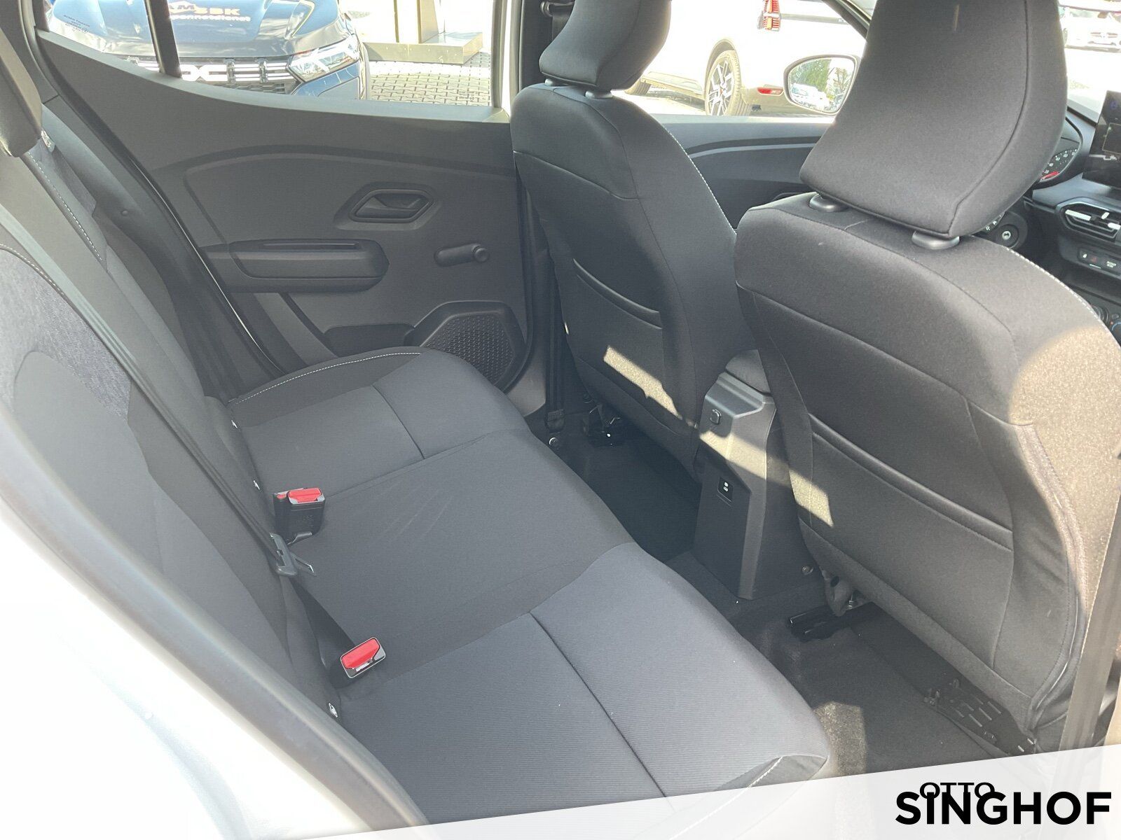 Fahrzeugabbildung Dacia Neuer Sandero Essential TCe 100