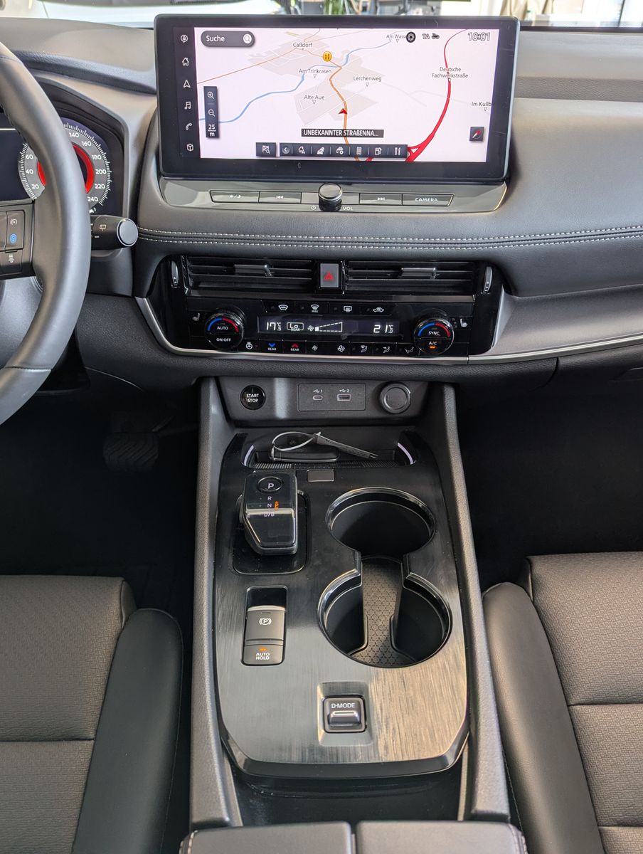 Fahrzeugabbildung Nissan X-Trail 1.5 e-Power N-Connecta ACC 360 Navi 12"