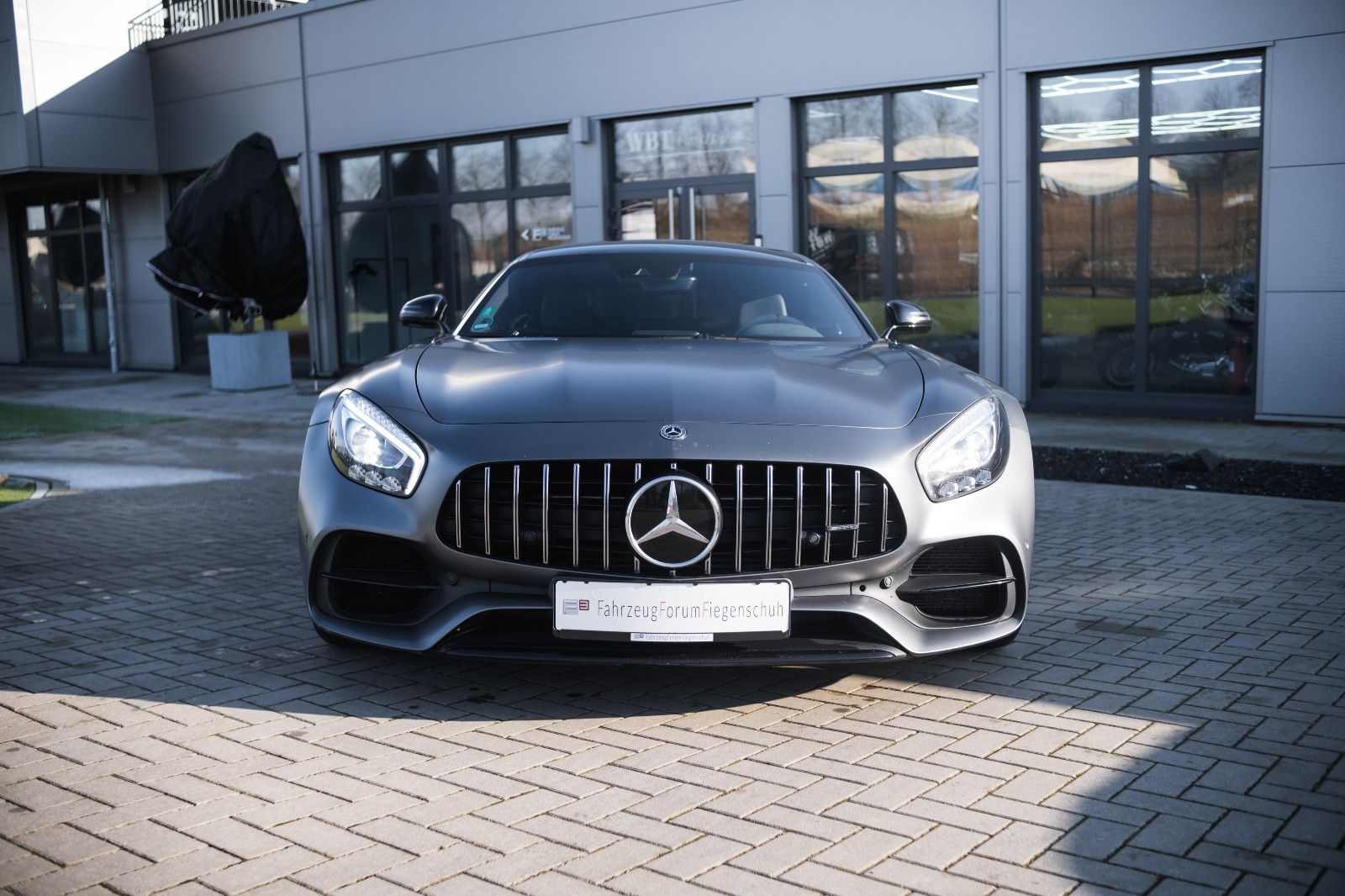 Fahrzeugabbildung Mercedes-Benz AMG GT S Coupe-Facelift-Burmester-Steuer