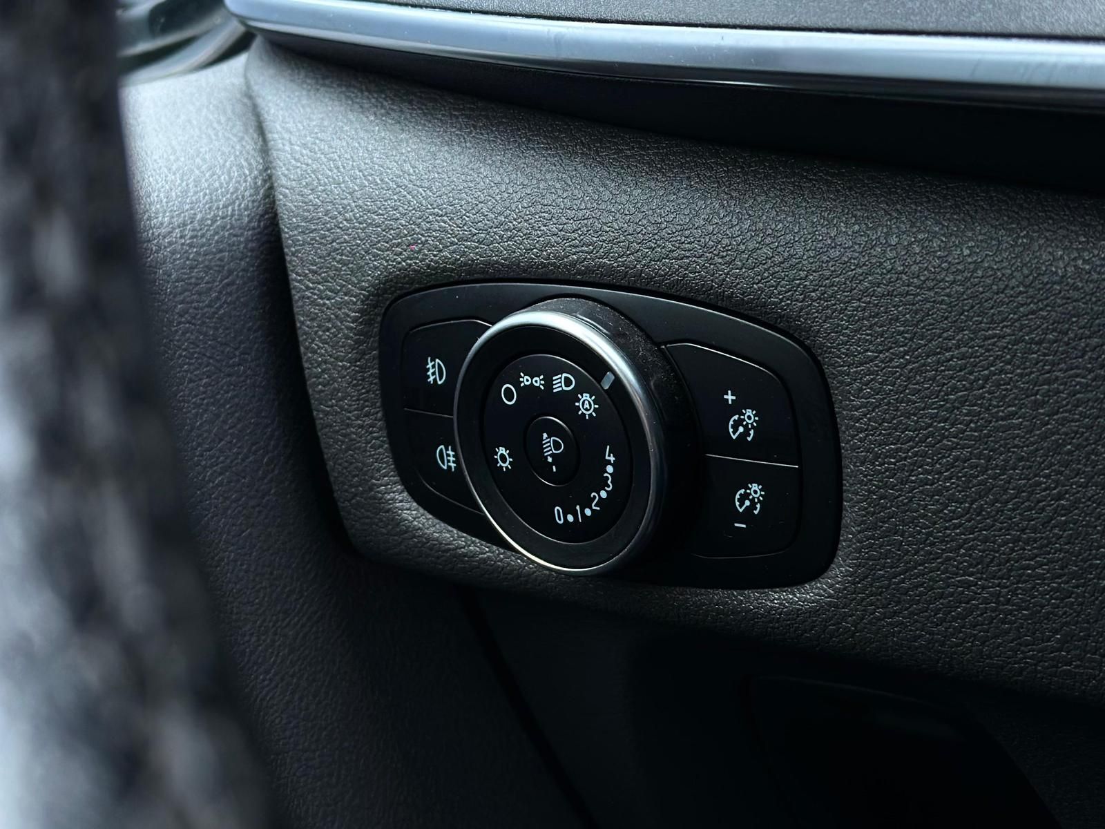 FORD Tourneo Custom 2.0TDCi TITANIUM* AHK#ACC#SHZ#FH - Image 20